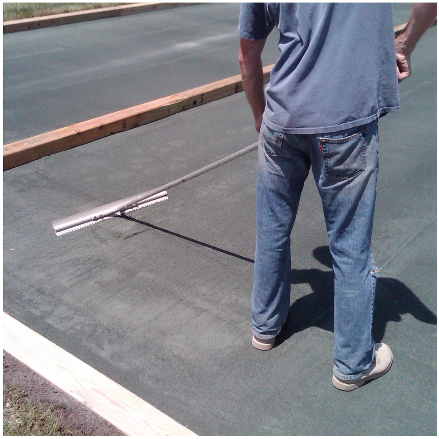 Bocce court scarifier/rake